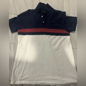 Gap polo size large.